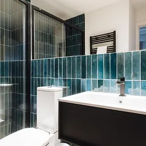 https://r26-suites.es-andalucia.com