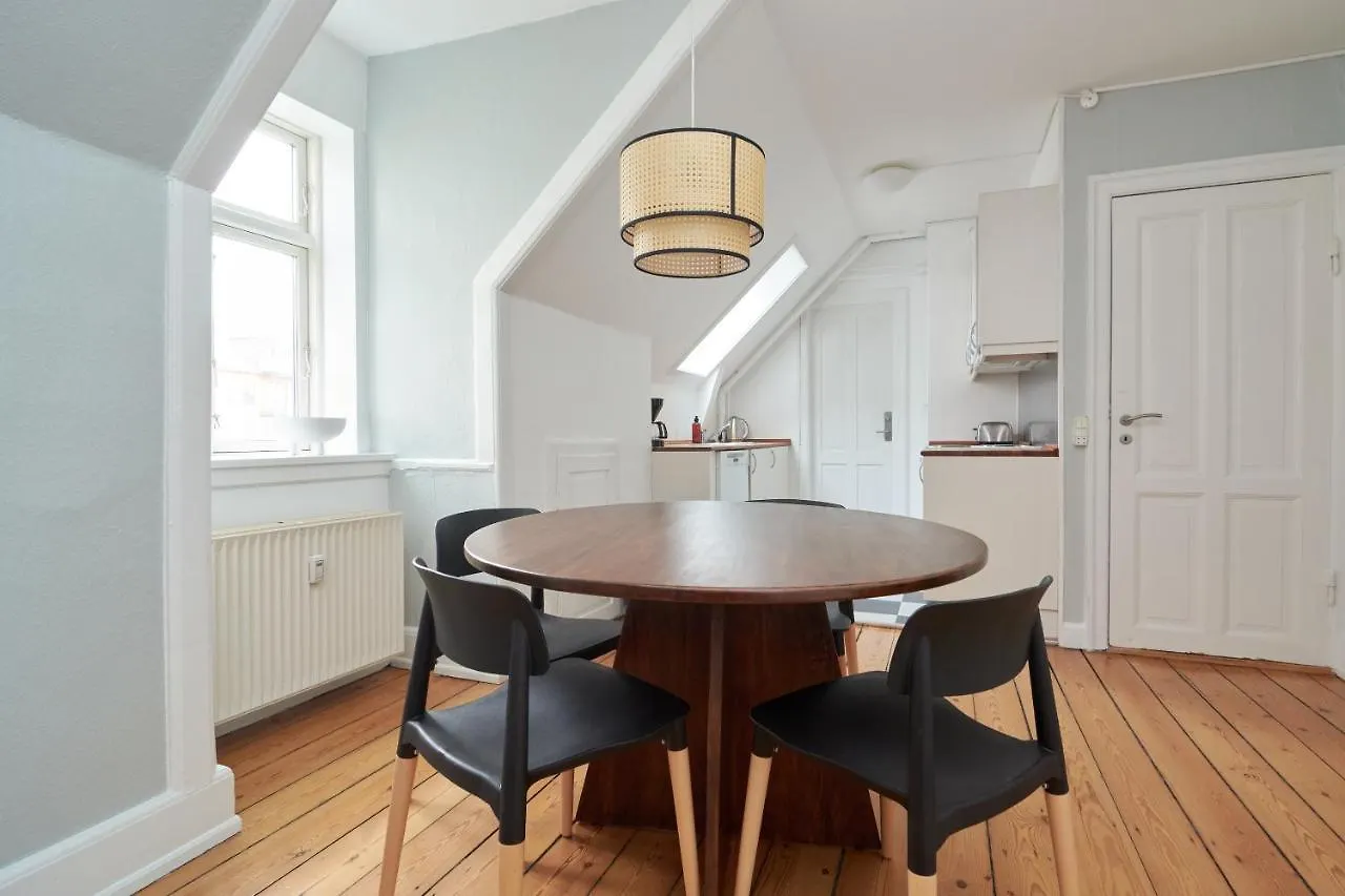 Stylish 5 Person Apartment In Vibrant Urban Area Kodaň 0*,