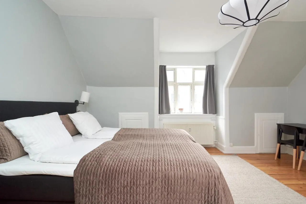 Stylish 5 Person Apartment In Vibrant Urban Area Kodaň