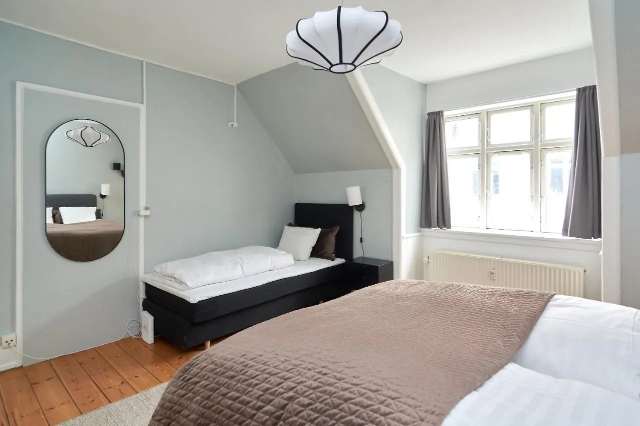 Stylish 5 Person Apartment In Vibrant Urban Area Kodaň